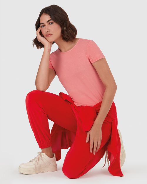 Blusa Básica Feminina Decote Redondo Em Viscose Botonê
