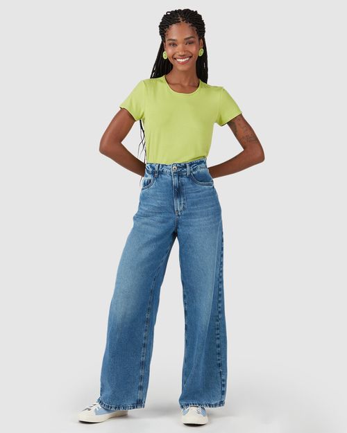 Blusa Básica Feminina Decote Redondo Em Viscose Botonê