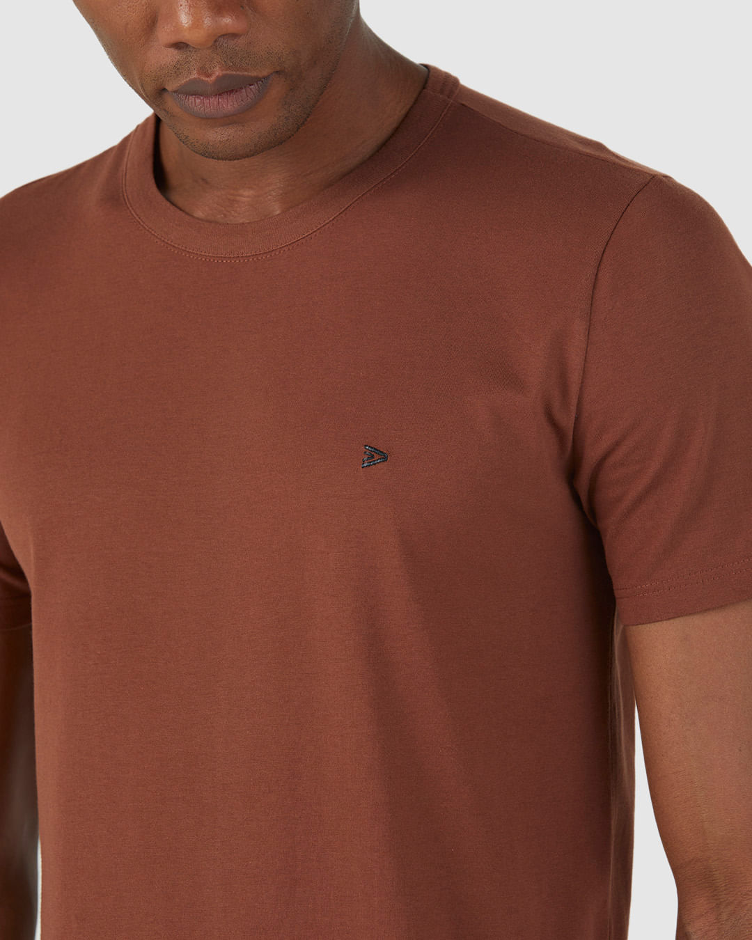 Camiseta Masculina Básica Slim Marron Tradicional Premium