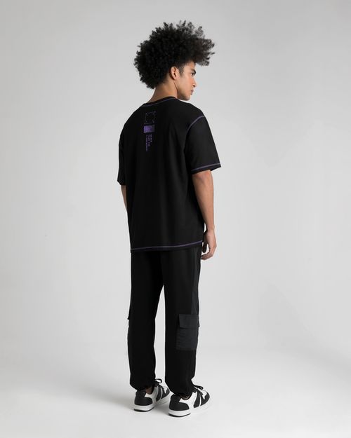 T-Shirt Masculina Box Costura Frontal Em Algodão