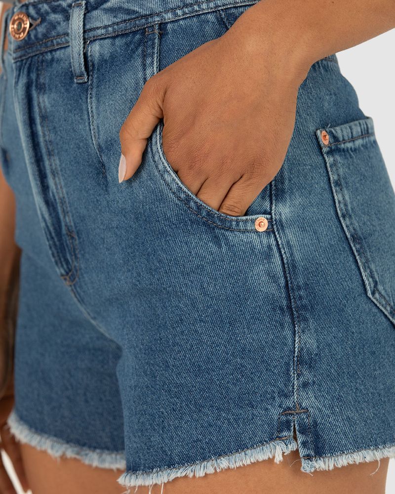 Short Jeans Desfiado - Armase, Moda Feminina