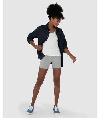 Shorts Básico Feminino Comfort Ajustado Em Algodão
