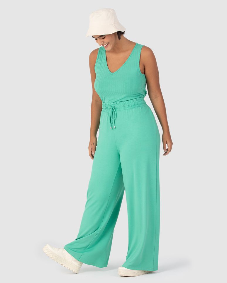 Regata Básica Feminina Plus Size Decote V Em Canelado De Viscose
