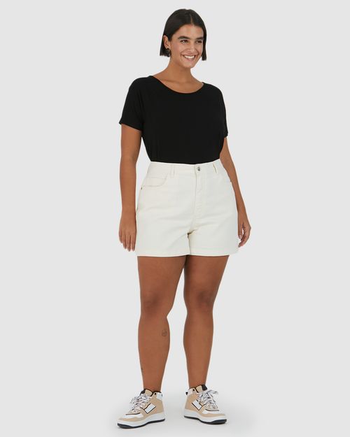Shorts Mom Feminino Plus Size Cintura Alta Em Sarja Com Elastano