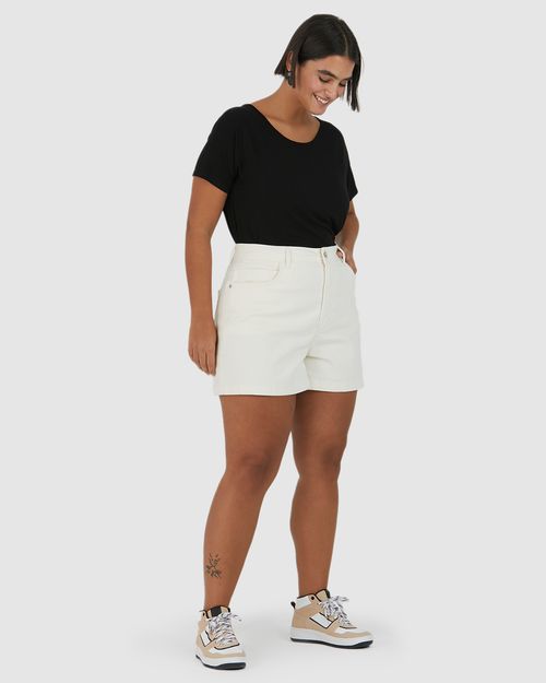 Shorts Mom Feminino Plus Size Cintura Alta Em Sarja Com Elastano