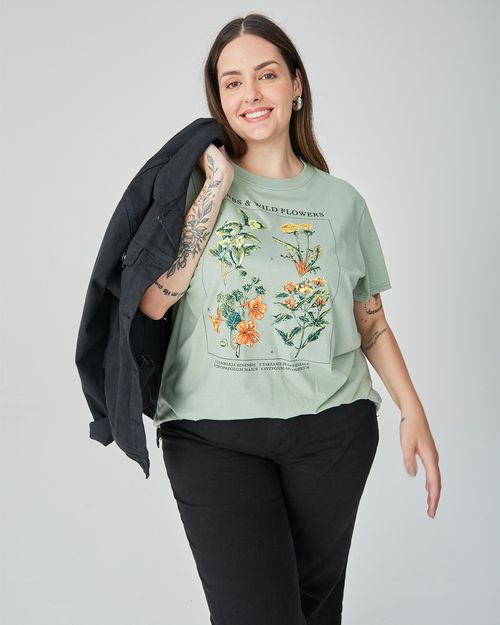 Camiseta Feminina Plus Size Herbs And Wild Flowers Em Algodão