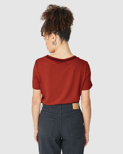 Blusa Feminina Estampada Gola Retilínea Em Moletinho De Viscose