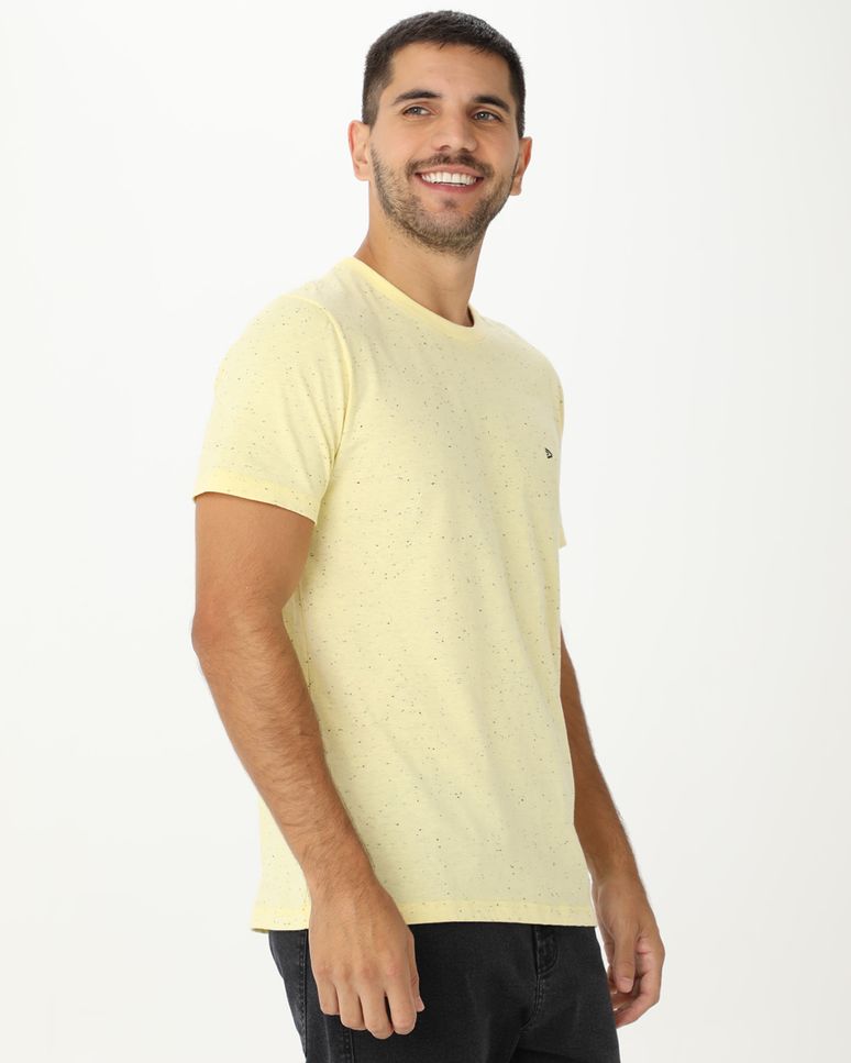 Camiseta Básica Masculina Slim Em Malha Botonê