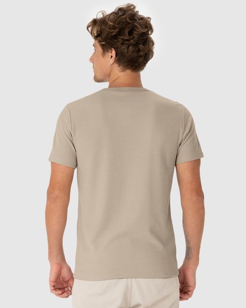 Camiseta Masculina Bolso Peitoral Em Malha Texturizada