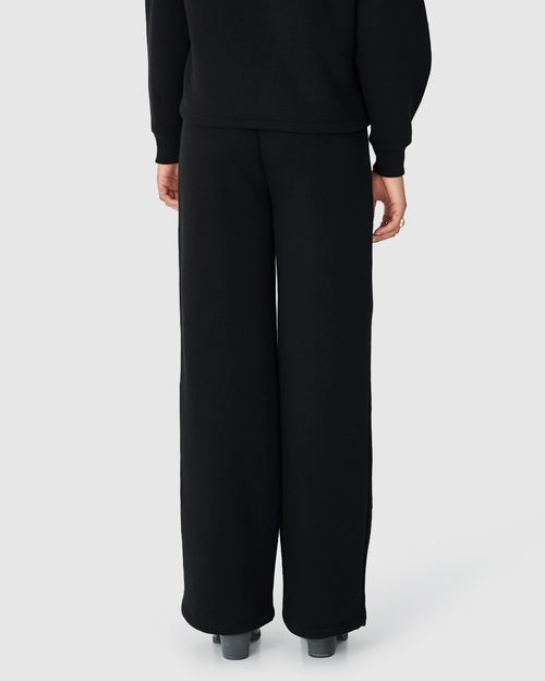 Calça Reta Feminina Bolso Frontal Em Moletom Premium