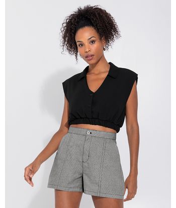 Shorts Feminino Alfaiataria Recorte Frontal Em Algodão - ENFIM