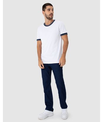 Camiseta Masculina Regular Gola Retilínea Em Piquet Stretch