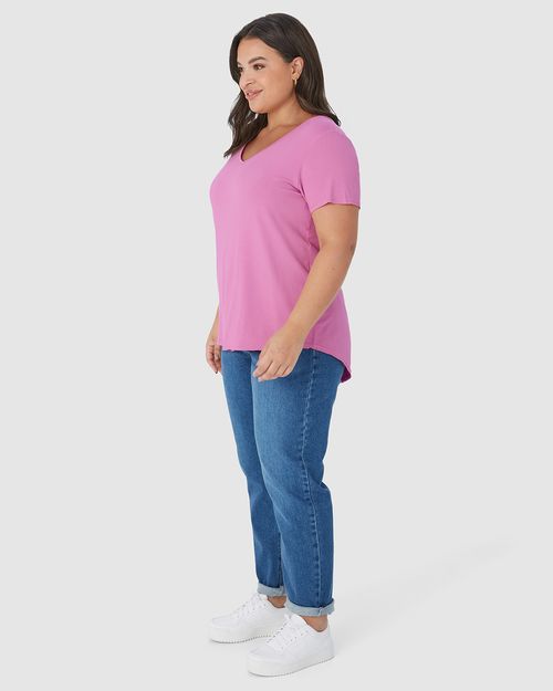 Blusa Básica Feminina Plus Size Barra Mullet Em Viscose Stretch