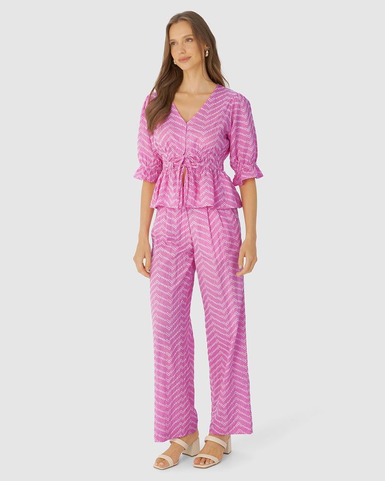 Calça Reta Feminina Em Algodão Bordado