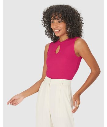 Regata Feminina Decote Detalhe Gota Em Malha Viscose Canelada