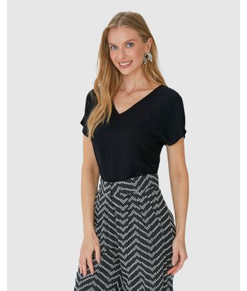 Blusa Box Feminina Com Recorte Frontal Em Viscose Sarjada