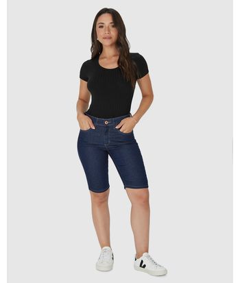 Bermuda Feminina Ciclista Em Jeans Com Poliéster Reciclado