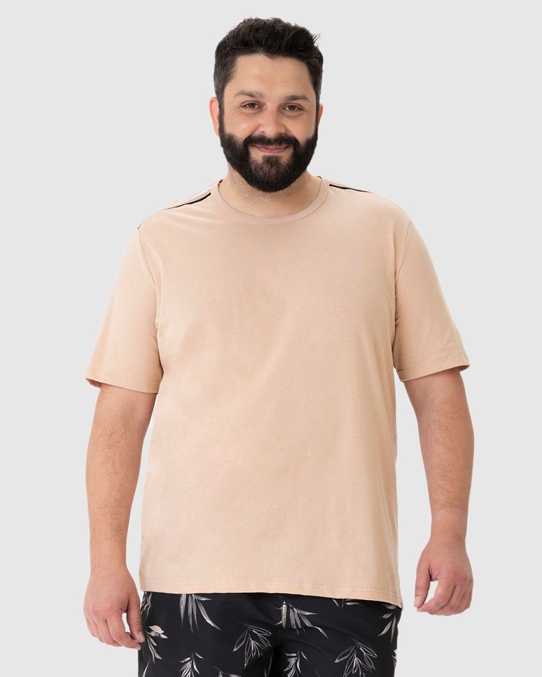 Camiseta Masculina Plus Size Com Detalhe Retilínea Em Algodão
