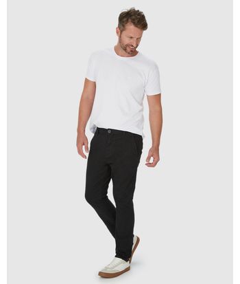 Calça Chino Masculina Cintura Média Em Sarja Com Elastano