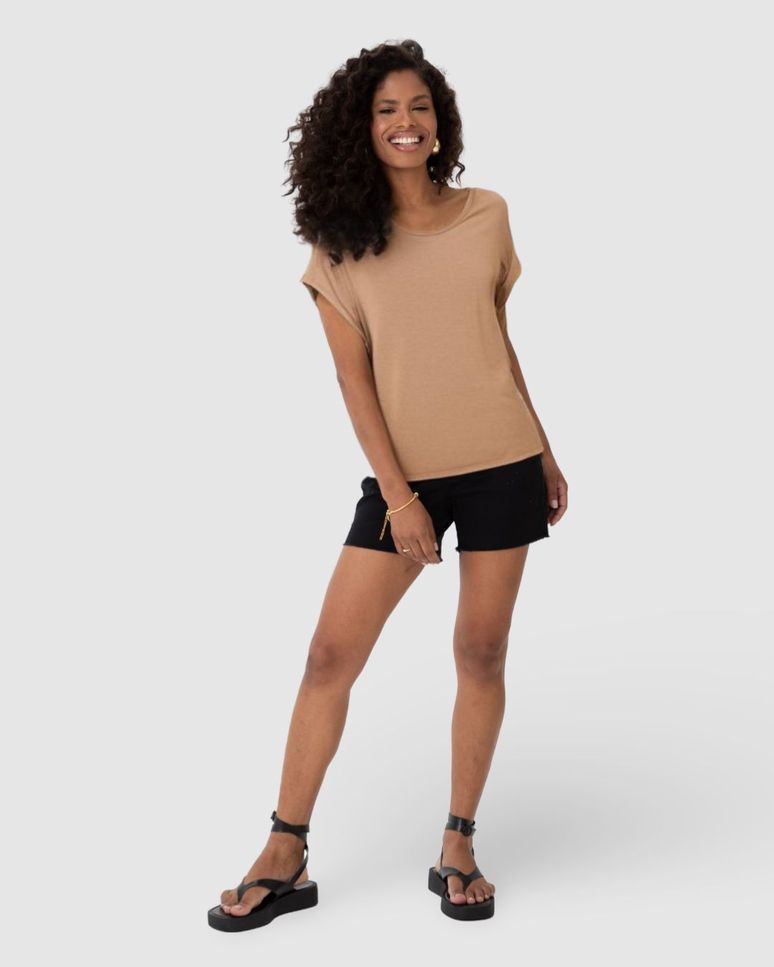 Blusa Feminina Decote Canoa Em Malha Viscolinho Stretch