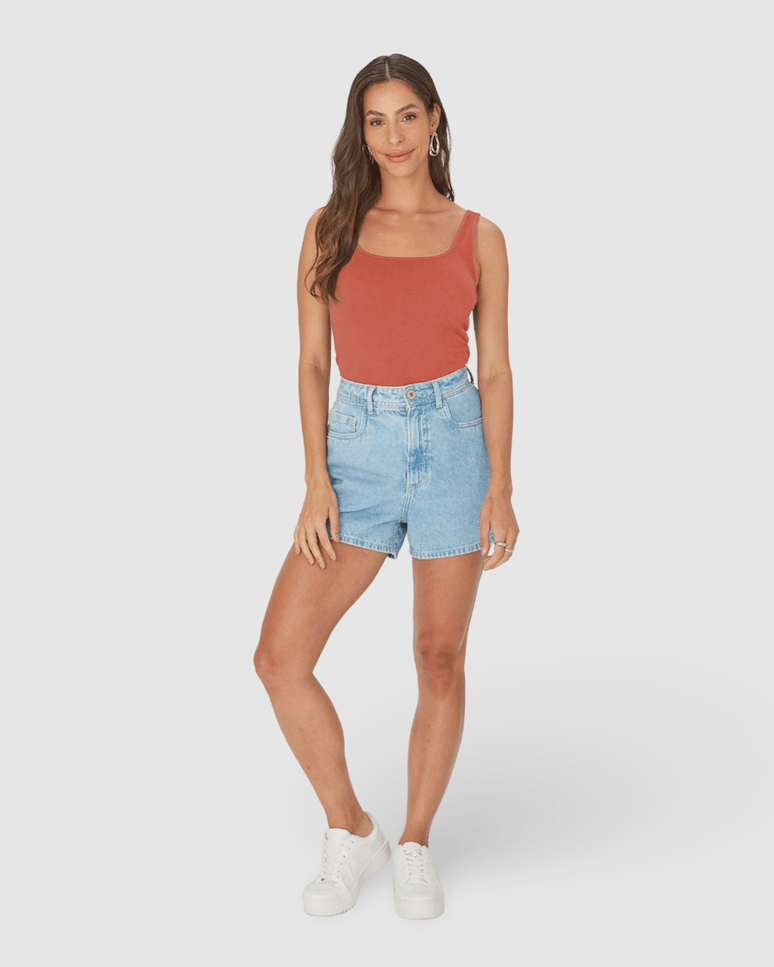 Regata Básica Feminina Alça Média Em Algodão