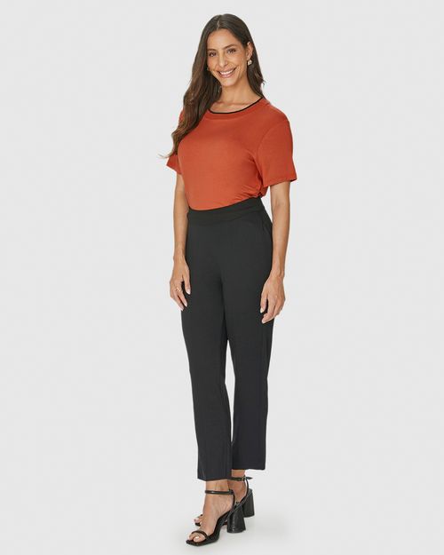 Blusa Básica Feminina Decote Retilínea Em Moletinho De Viscose