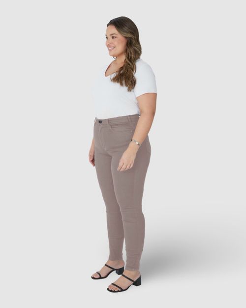 Calça Feminina Plus Size Skinny Em Flex Jeans