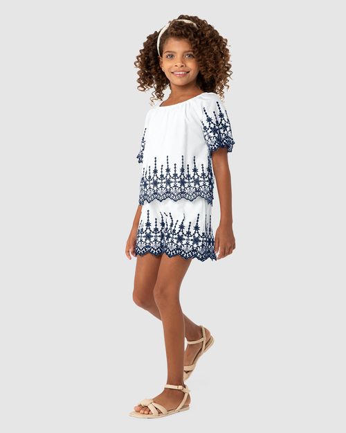 Conjunto Menina Blusa E Shorts Em Tecido Com Bordado - Carinhoso