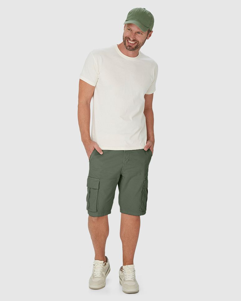 Bermuda Cargo Masculina Cintura Média Em Sarja Com Elastano
