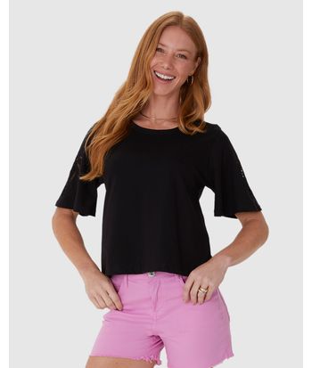 Blusa Feminina Bordado Na Manga Em Malha Algodão Comfy