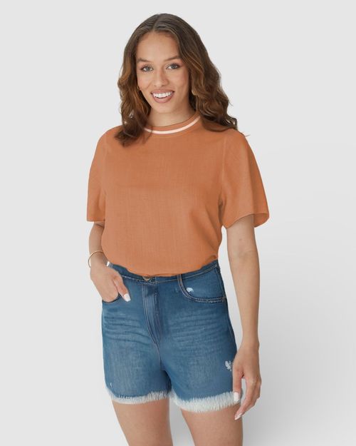 Blusa Ampla Feminina Gola Retilínea Em Viscolinho Texturizado