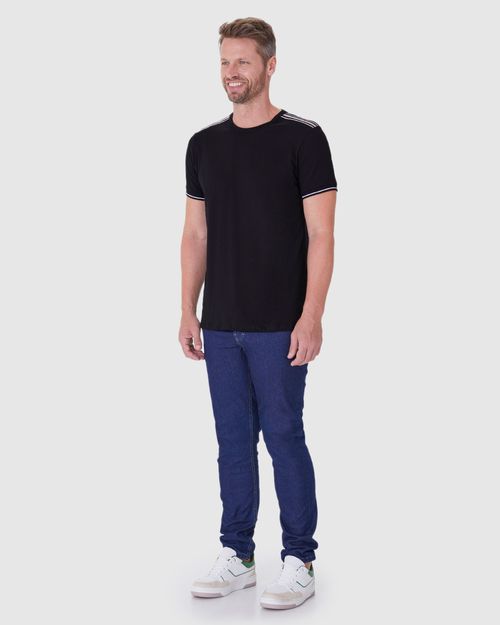 Camiseta Masculina Com Detalhe Retilínea Em Algodão