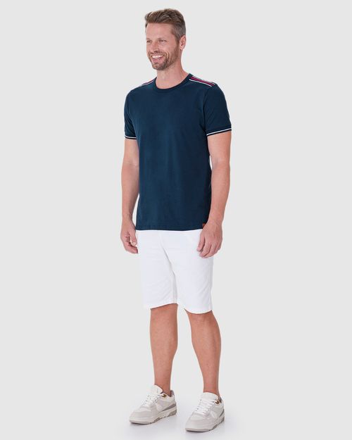 Camiseta Masculina Com Detalhe Retilínea Em Algodão
