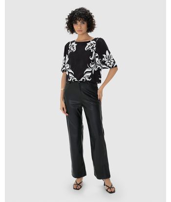 Blusa Ampla Feminina Estampada Decote Canoa Em Viscose - ENFIM