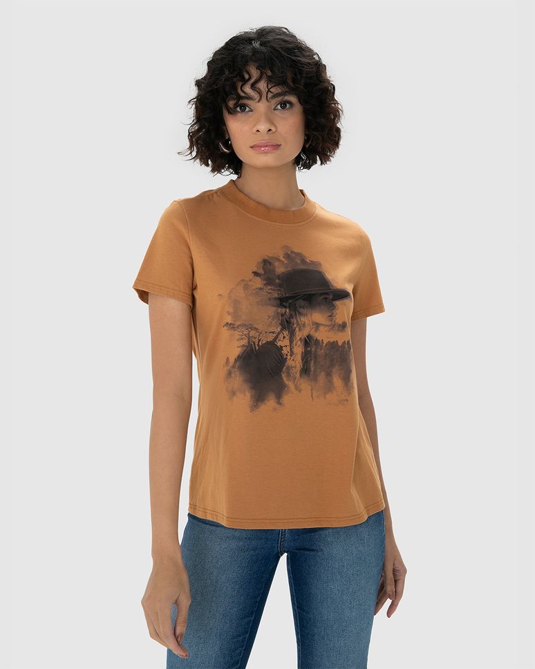 T-Shirt Feminina Slim Estampa Ilustrativa Em Algodão - ENFIM