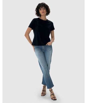 T-Shirt Feminina Slim Detalhe Torção Frontal Em Algodão - ENFIM