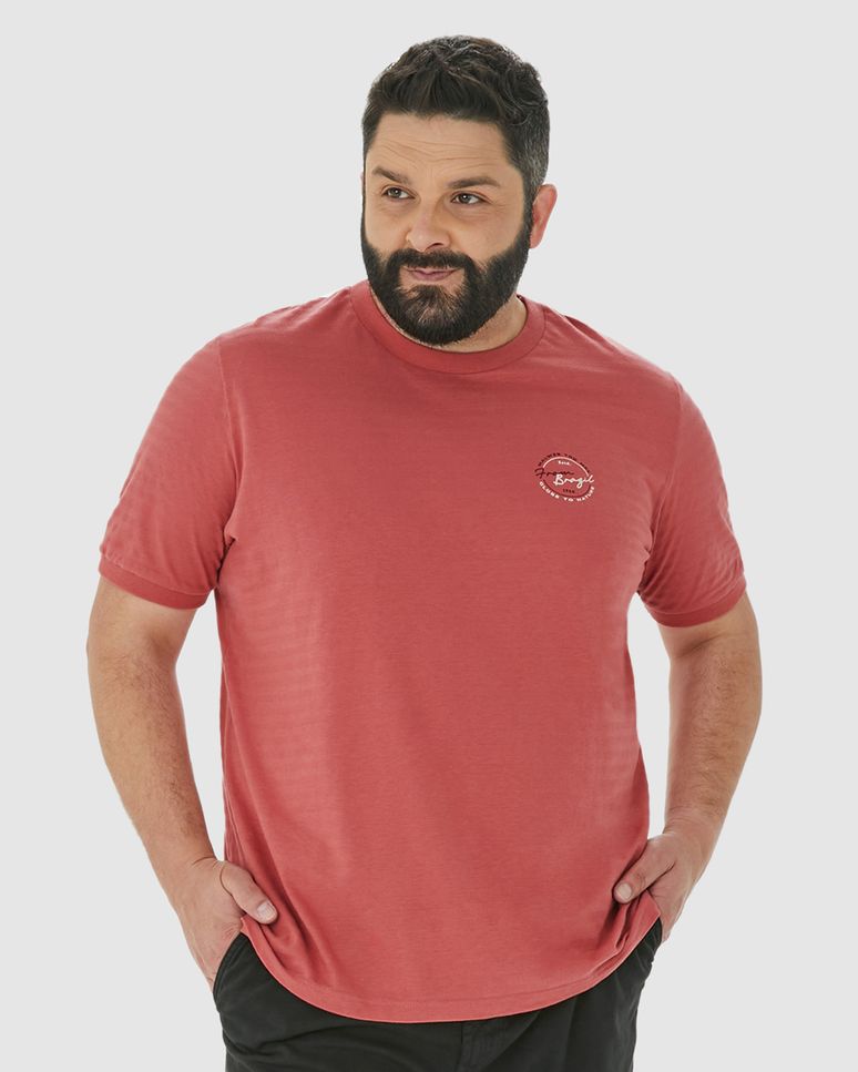 Camiseta Masculina Plus Size Estampa Peitoral Em Malha Listrada