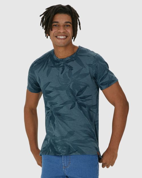 Camiseta Masculina Estampa Folhagem Em Malha Rajada Linho