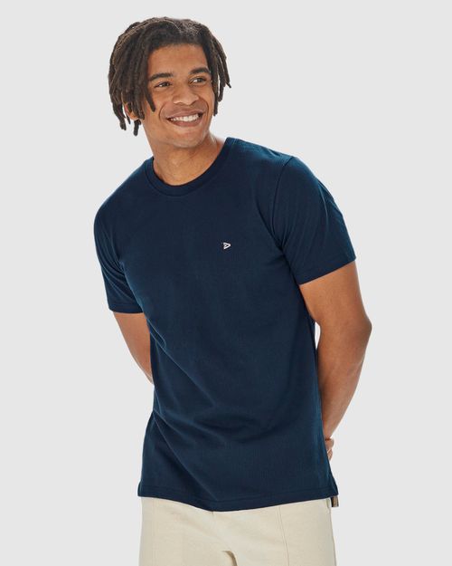 Camiseta Masculina Abertura Lateral Em Malha Texturizada