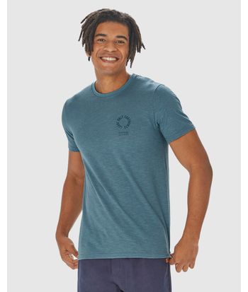 Camiseta Masculina Slim Estampa Frente E Costas Em Malha Rajada Linho