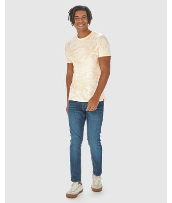 Camiseta Masculina Estampa Folhagem Em Malha Rajada Linho