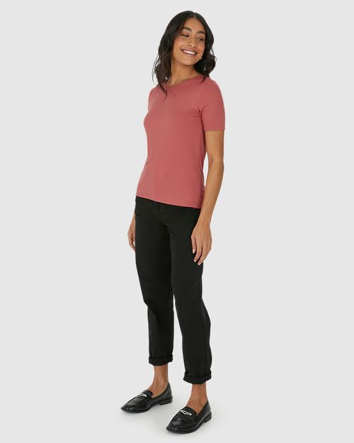 Blusa Feminina Decote Redondo Em Malha Canelada Brilho