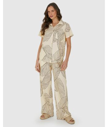 Camisa Feminina Folhagem Com Bolso Funcional Em Viscolinho