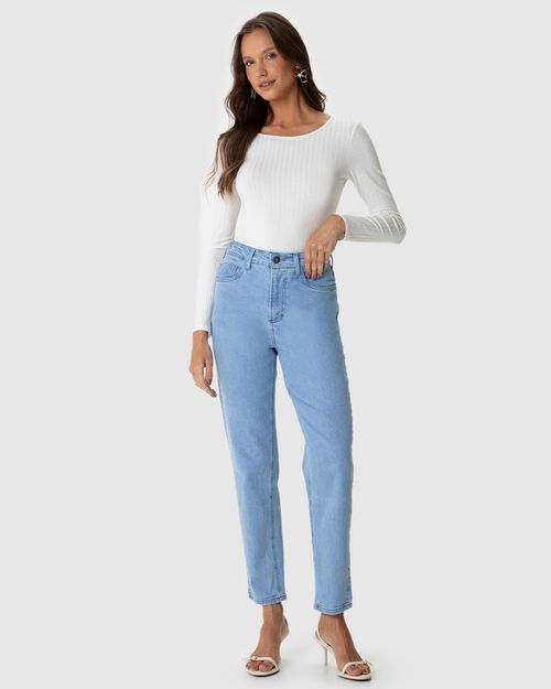 Calça Feminina Mom Bolso Funcional Em Jeans Com Elastano