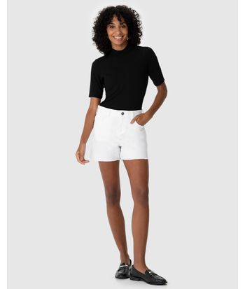 Shorts Feminino Comfort Barra Desfiada Em Sarja Com Elastano