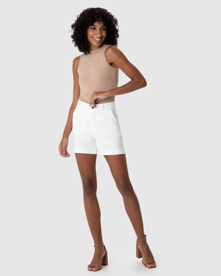 Shorts Feminino Alfaiataria Cintura Alta Em Sarja Com Elastano