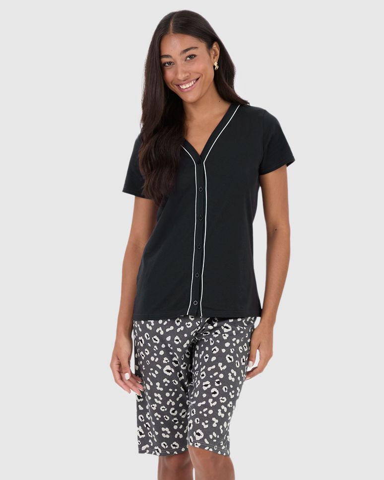 Pijama Feminino Camisa Abotoamento Frontal E Bermuda Em Algodão