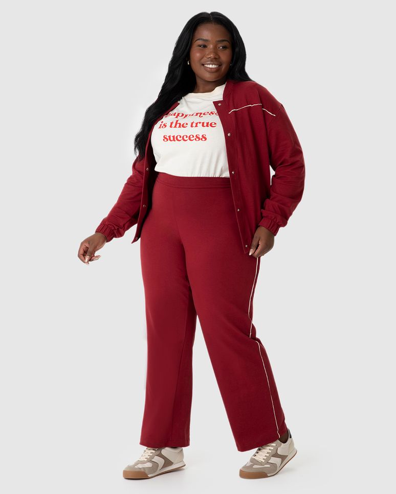 Calça Reta Feminina Plus Size Bolso Funcional Em Moletom Stretch