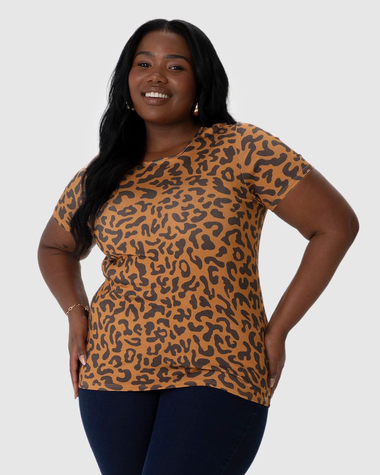 Blusa Feminina Plus Size Manga Curta Estampada Em Viscose Stretch
