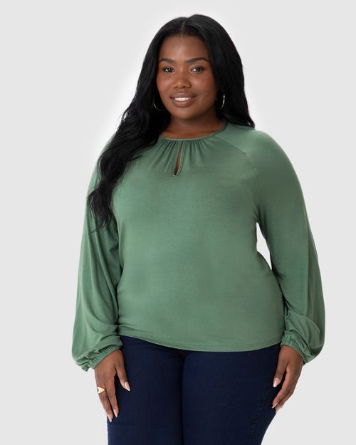 Blusa Feminina Plus Size Decote Detalhe Vazado Em Malha Viscolinho Stretch